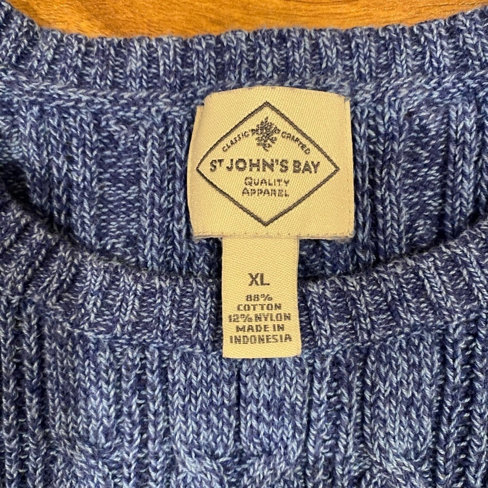 St. John's Bay vintage women’s Navy Crewneck Sweater - Picture 2 of 3